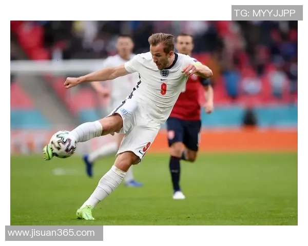 拜仁慕尼黑战报：孔帕尼破纪录，诺伊尔单刀扑救封神，凯恩罕见沉默